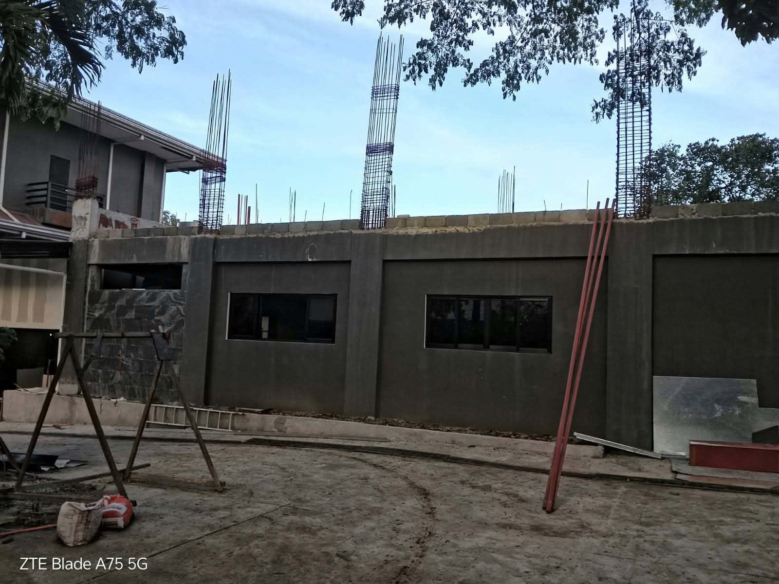 Verbum Dei building under construction